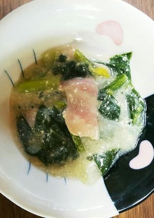 朝食にも小松菜、たまねぎベーコンの豆乳煮-レシピのメイン写真