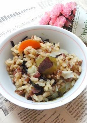 根菜たくさん☆秋から冬の味なし炊き込み-レシピのメイン写真