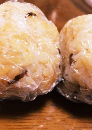 混ぜるだけ簡単！塩昆布おにぎり！-レシピのメイン写真