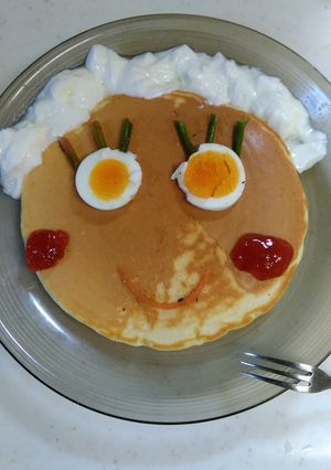 ブルガリアヨーグルトでお絵かきパンケーキ-レシピのメイン写真