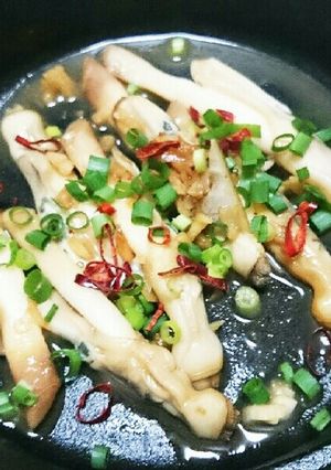 簡単時短!!マテ貝のガリバタ醤油ソテー-レシピのメイン写真