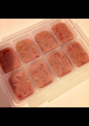 離乳食中期♡イチゴバナナみるく-レシピのメイン写真