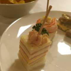รูปของ チーズとハムのクリームサンド
