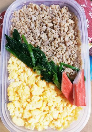 パッと出来るとりそぼろお弁当-レシピのメイン写真