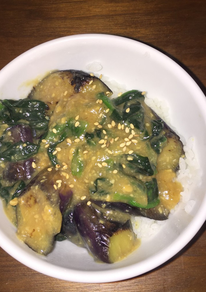 なすとほうれん草の味噌炒め丼-レシピのメイン写真