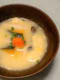 味付け簡単！カボチャと揚げの豆乳スープ