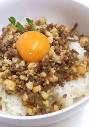 ＊簡単＊豆腐でかさ増しヘルシーそぼろ丼-レシピのメイン写真