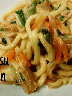 ツナと野菜の味噌クリームうどん-レシピのメイン写真