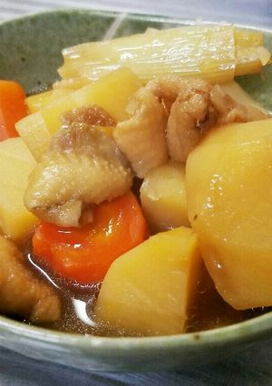 "たっぷりコラーゲン" 肉じゃがじゃ♪-レシピのメイン写真