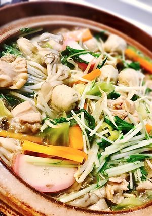 野菜たっぷり鶏がらスープ鍋-レシピのメイン写真