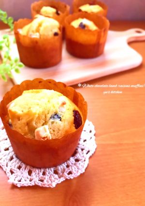 ホワイトチョコ入り♡ラムレーズンマフィン-レシピのメイン写真