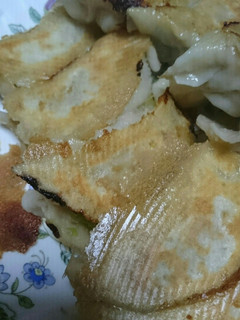 モチモチ、パリパリの餃子の皮-レシピのメイン写真