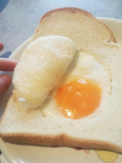 朝食に目玉トースト-レシピのメイン写真