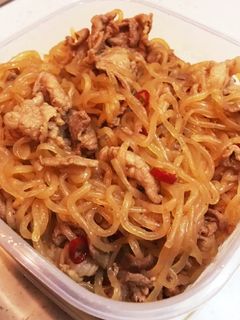 お弁当に◯!豚こま肉としらたきの甘辛煮-レシピのメイン写真