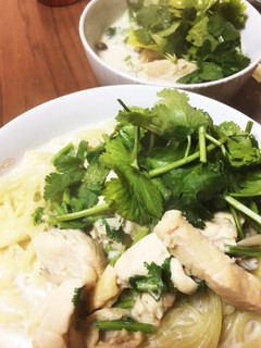 トムカーガイ風 豚骨ラーメン-レシピのメイン写真