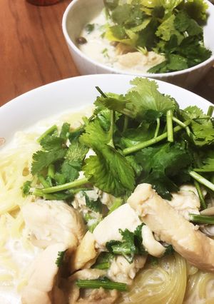 トムカーガイ風 豚骨ラーメン-レシピのメイン写真