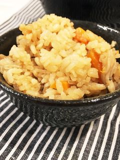 鶏肉とごぼうの炊き込みご飯-レシピのメイン写真