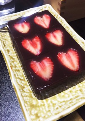 いちご入り ようかん-レシピのメイン写真