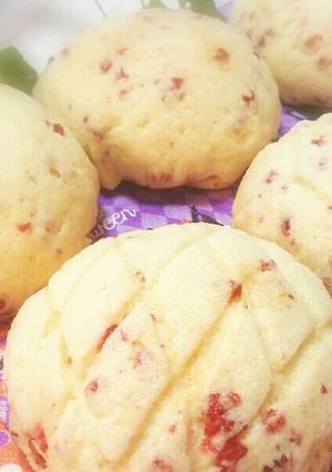 クランベリーとホワイトチョコのメロンパン-レシピのメイン写真
