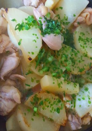 フライパンひとつで大根と鶏肉の簡単煮-レシピのメイン写真