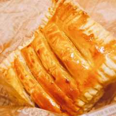 A picture of 冷凍パイシートでアップルパイ❁.