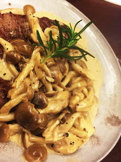 ステーキ!きのこクリームソース*´-`)-レシピのメイン写真