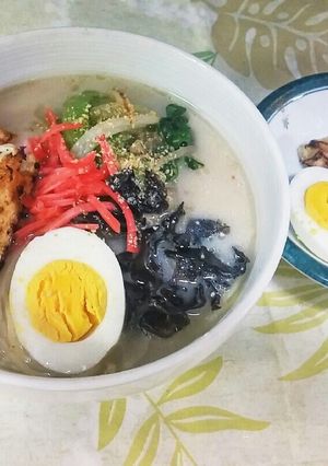 ✨王将♦生ラーメン(豚骨)➕生ギョウザ✨-レシピのメイン写真