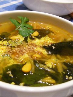 速攻!韓国風もやしキムチでわかめスープ♪-レシピのメイン写真