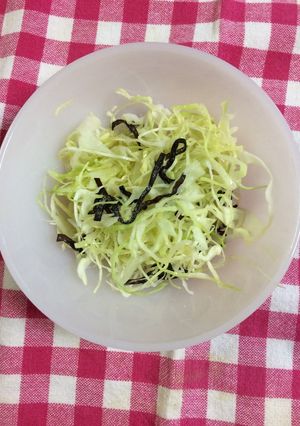 忙しい朝キャベツの1分サラダ。-レシピのメイン写真