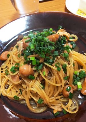 きのことソーセージのめんつゆバターパスタ-レシピのメイン写真