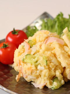 りんごでシャリシャリ♪ポテトサラダ-レシピのメイン写真
