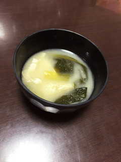 栄養たっぷり小松菜と豆腐のみそ汁-レシピのメイン写真