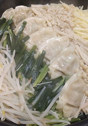 フライパンでもっちり餃子＆蒸し野菜-レシピのメイン写真