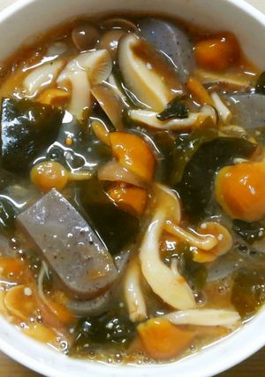 簡単ヘルシー♪なめこと蒟蒻 ワカメの煮物-レシピのメイン写真