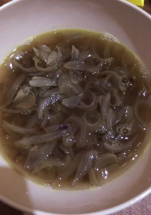じっくり炒めたオニオンスープ-レシピのメイン写真