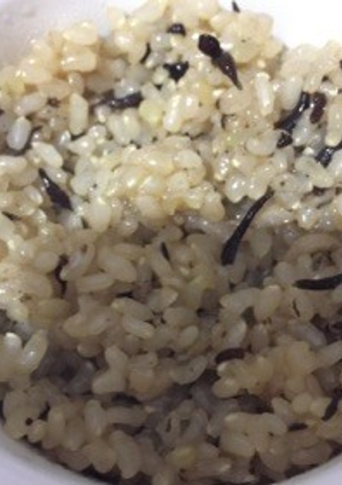 ひじきとまいたけの炊き込みご飯-レシピのメイン写真