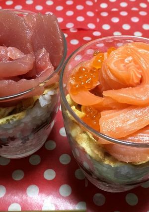 ひなまつり お花のカップちらし寿し-レシピのメイン写真