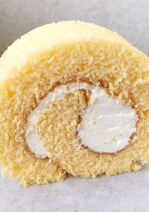 昔食べた洋菓子屋さんのロールケーキ-レシピのメイン写真