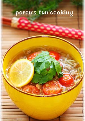トマトと豚ひき肉のエスニック塩ラーメン-レシピのメイン写真