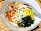 カニ出汁で塩ラーメン