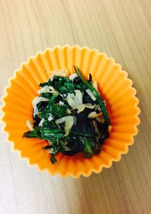 春菊と桜エビのオリーブオイル炒め-レシピのメイン写真