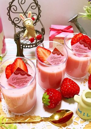 苺ヨーグルト♡のグラスデザート♪-レシピのメイン写真