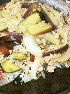 ご飯のお供に☆茄子とひき肉の甘辛炒め煮-レシピのメイン写真