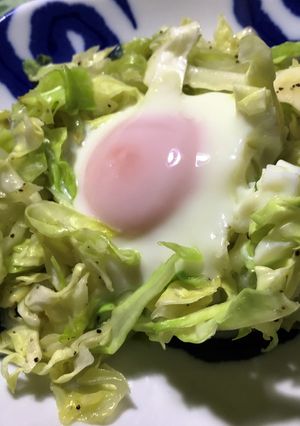 キャベツの巣ごもり卵-レシピのメイン写真