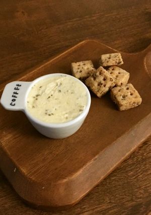 まるでチーズのような★酒粕ハーブバター-レシピのメイン写真