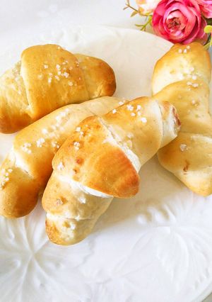 甘塩やみつき♡あんバターの塩パンロール-レシピのメイン写真