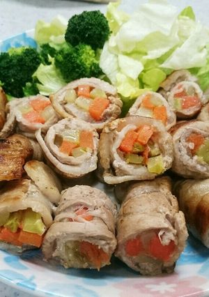 芯が主役!ブロッコリーとにんじん肉巻き☆-レシピのメイン写真