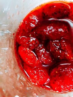 簡単☆レンジで!使う分だけいちごソース-レシピのメイン写真