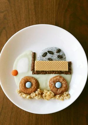 ヨーグルトアート☆ダンプカー-レシピのメイン写真