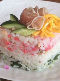 ひな祭り 菱餅型ケーキ寿司-レシピのメイン写真
